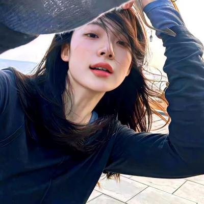 水中的女人